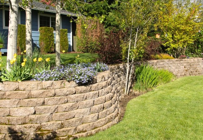 The Benefits of Professional Retaining Wall Installation