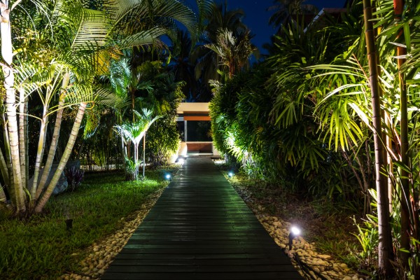 How Landscape Light Installation can Save You Time, Stress, and Money.