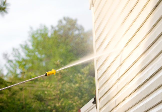 Considering Safe Use of Pressure Washers