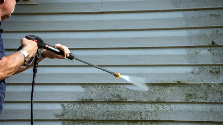 Hiring a Reliable Pressure Washing Company