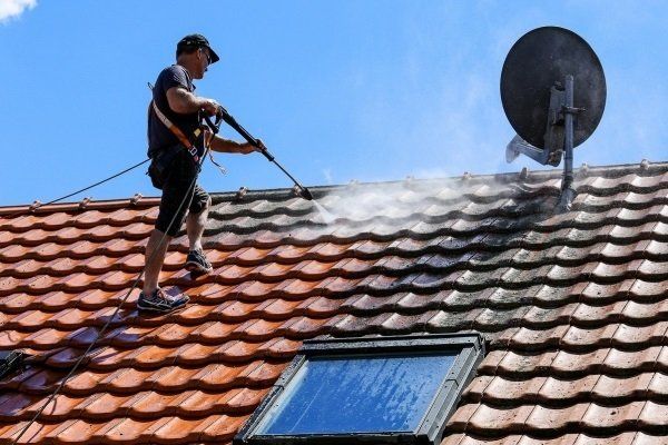 The Ultimate Guide To Roof Cleaning