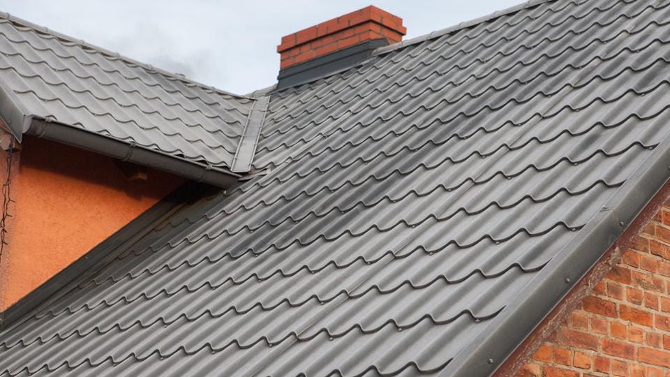 Reasons to Avoid Using an Unlicensed Roofing Contractor