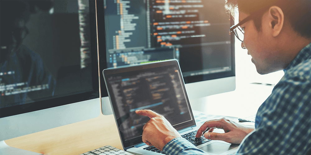 Benefits of Working With a Software Development Company