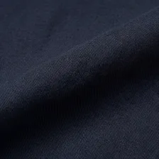 Gabardina resistente
