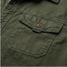 Mitad camisa, mitad campera