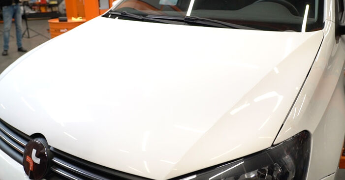 Wie man Federn am VW Polo 5 Limousine 2009 ersetzt - Kostenfreie PDF- und Videotipps