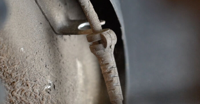 Wie man Federn am VW Polo Limousine (602, 604, 612, 614) 2014 wechselt – Laden Sie sich PDF-Wegleitungen und Videoanweisungen herunter