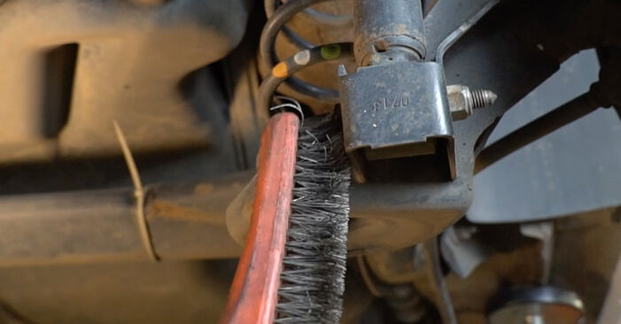 Wie kompliziert ist es, selbst zu reparieren: Federn am VW Polo 5 Limousine 1.4 TSi 2015 ersetzen – Laden Sie sich illustrierte Wegleitungen herunter