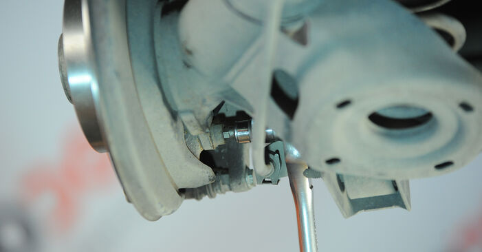 Wie schmierig ist es, selber zu reparieren: Radlager beim Polo 9n 1.4 16V 2007 wechseln – Downloaden Sie sich Bildanleitungen