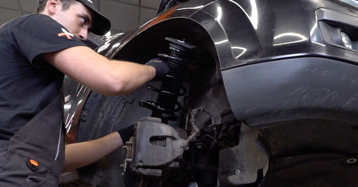 Wie schwer ist es, selbst zu reparieren: Domlager Ford Focus mk2 Limousine 1.4 2011 Tausch - Downloaden Sie sich illustrierte Anleitungen