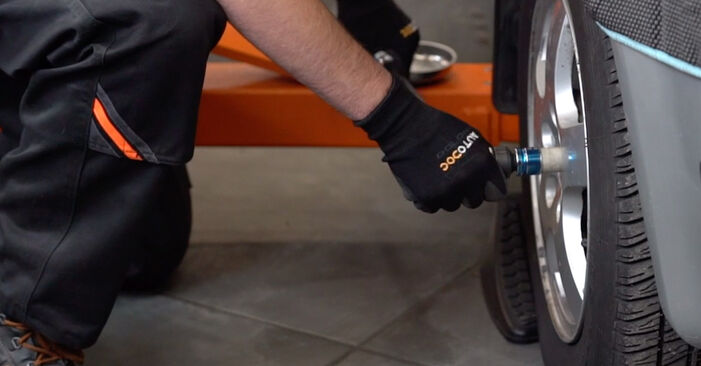 Wie SKODA FABIA 1.4 TDI 2004 Bremsscheiben ausbauen - Einfach zu verstehende Anleitungen online