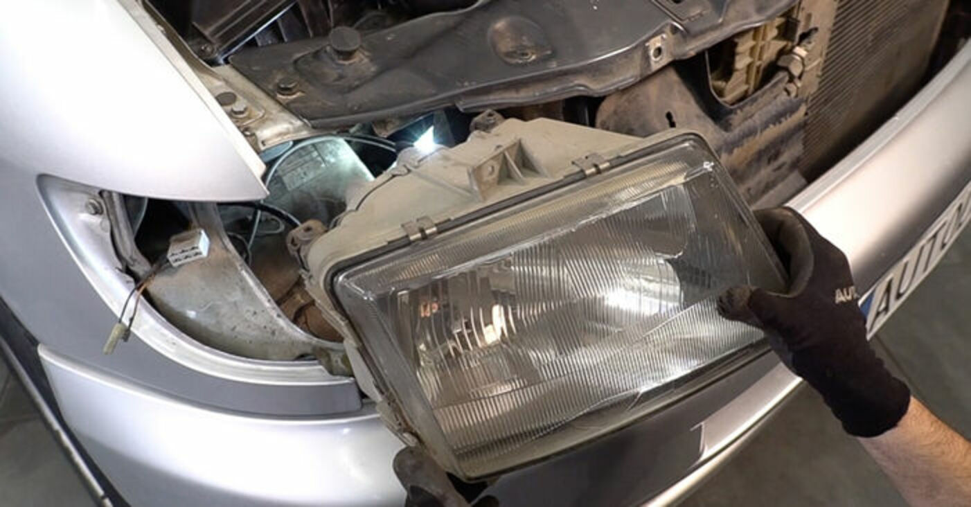 How to change headlights on Mercedes Vito W638 replacement guide