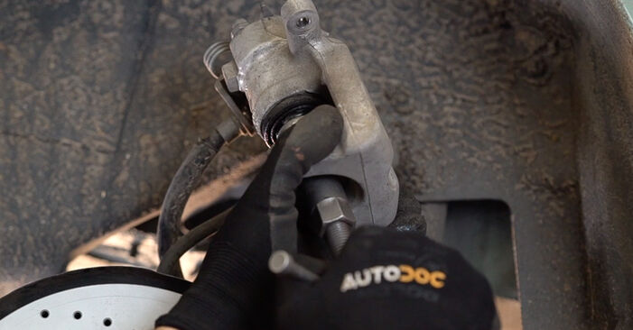 DIY replacement of Brake Pads on FIAT 500 (312) 1.4 2021 is not an issue anymore with our step-by-step tutorial
