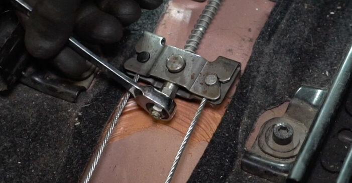 Austauschen Anleitung Bremsbacken am Fiat Panda 169 2013 1.2 selbst