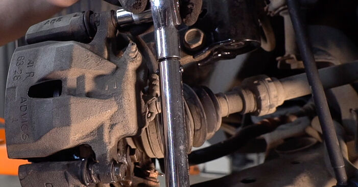 Tidsforbruk: Bytte av Bremseskiver på Toyota RAV4 III 2013 – informativ PDF-veiledning