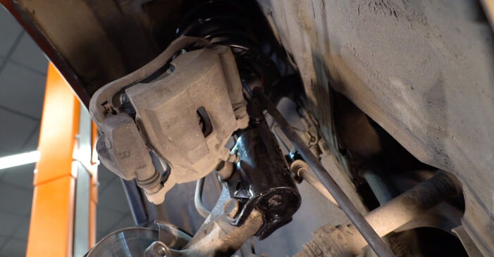 Replacing Wheel Bearing on Toyota RAV4 III 2006 2.2 D 4WD (ALA30_) by yourself
