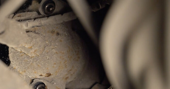 Wie lange benötigt das Auswechseln der Teile: Bremsbeläge beim BMW E92 2013 - Detailliertes PDF-Tutorial