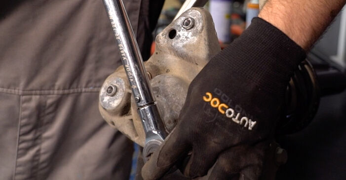 Wie schmierig ist es, selber zu reparieren: Querlenker beim Passat B5 2.0 TDI 2000 wechseln – Downloaden Sie sich Bildanleitungen