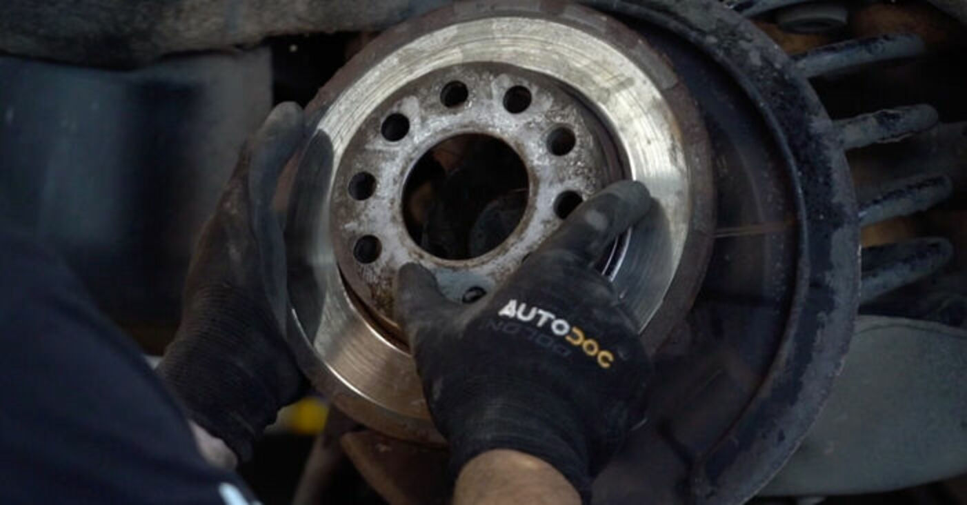 How to change rear wheel bearing on Audi A4 B6 Avant replacement guide