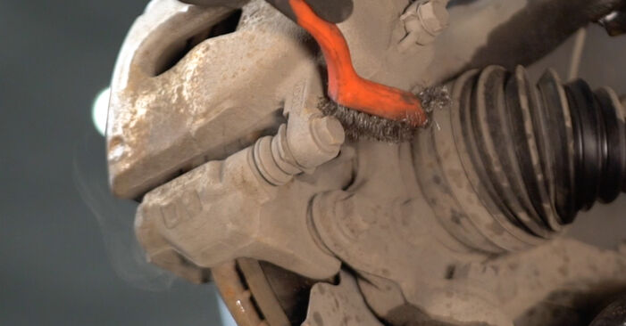 Wie schwer ist es, selbst zu reparieren: Bremsscheiben Toyota Auris e15 1.33 Dual-VVTi (NRE150_) 2012 Tausch - Downloaden Sie sich illustrierte Anleitungen