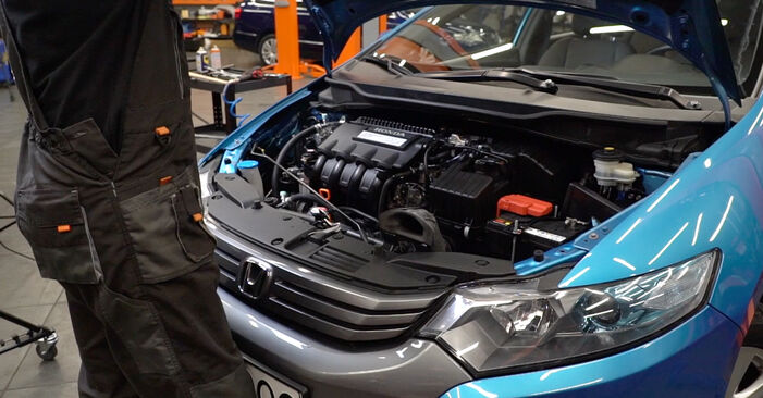 Wie Bremsbeläge Honda Insight ZE2/ZE3 1.3 Hybrid (ZE28, ZE2) 2009 tauschen - Kostenlose PDF- und Videoanleitungen
