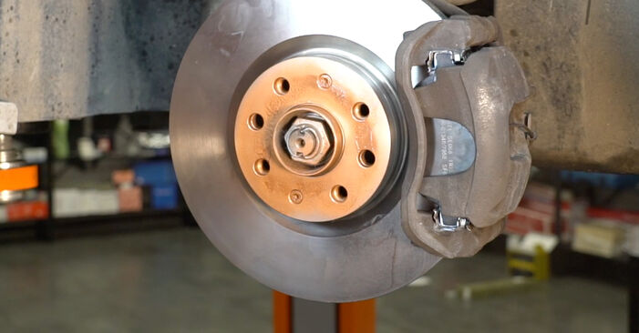 DIY replacement of Brake Discs on FIAT GRANDE PUNTO (199) 1.2 2019 is not an issue anymore with our step-by-step tutorial