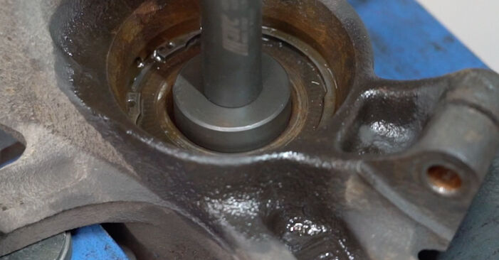 Step-by-step recommendations for DIY replacement Ford Focus Mk1 2001 1.8 16V Wheel Bearing