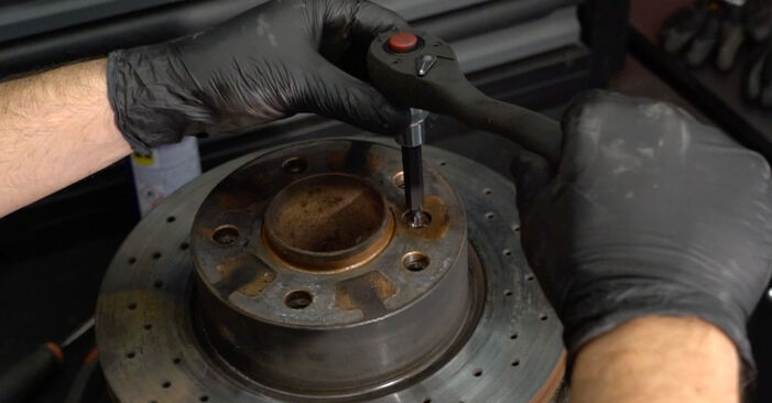 How to change Wheel Bearing on BMW E82 2006 - free PDF and video manuals