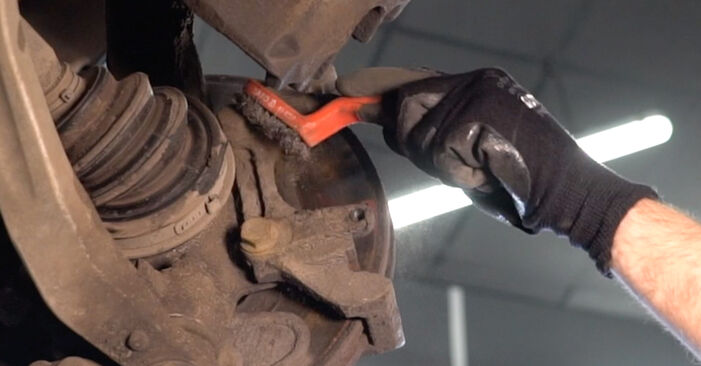 Radlager Toyota Yaris P1 1.3 (SCP12_) 2001 wechseln: Kostenlose Reparaturhandbücher