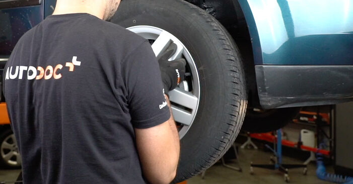 Wie man ABS Sensor beim Golf 4 1997 wechselt - Gratis PDF- und Video-Tutorials