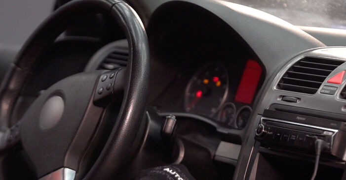 Wymień samodzielnie Filtr powietrza kabinowy w Mercedes Vito W639 2013 115 CDI 2.2