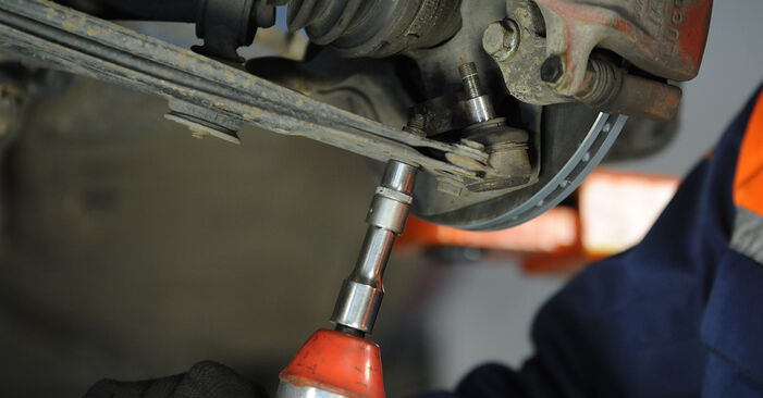 Replacing Suspension Ball Joint on VW Lupo 6x1 2000 1.2 TDI 3L by yourself