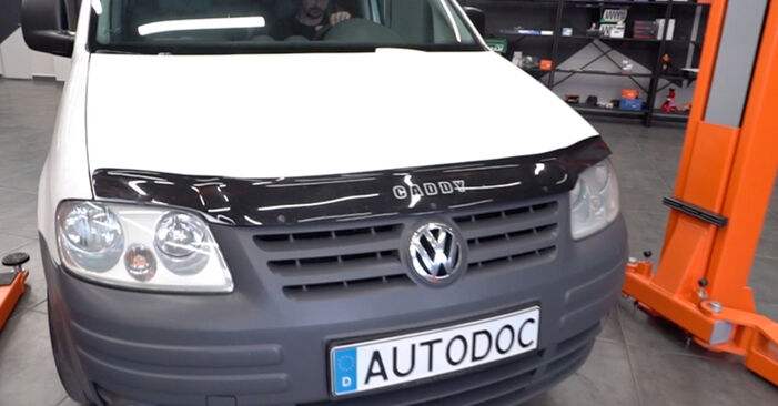 Sostituendo Bobina D'Accensione su VW Caddy 3 2014 1.9 TDI da solo