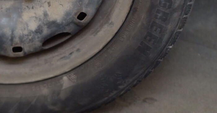 Ersetzen Sie Koppelstange am VW POLO (9N_) 1.2 2004 selber