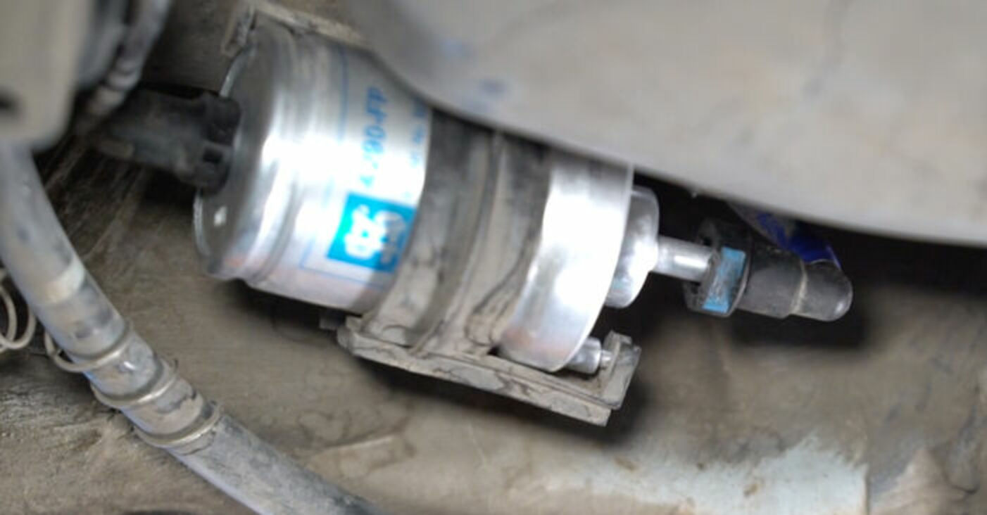 does a fuel filter get changed during time up