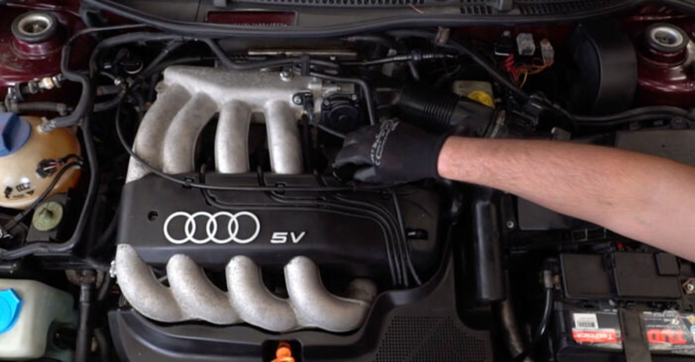 How to change engine oil and filter on Audi A3 8L1 replacement guide