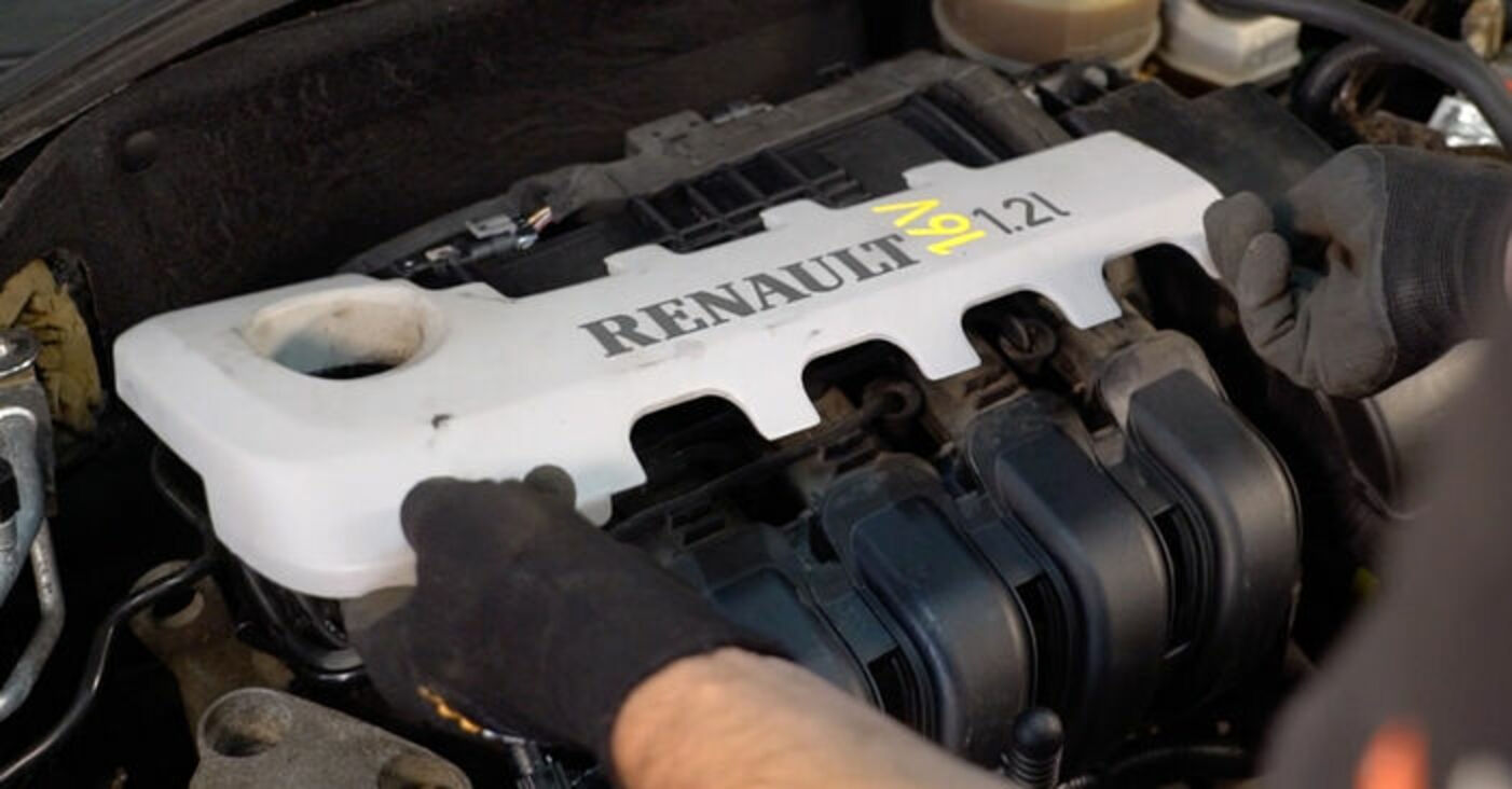 Jak wymienić świece zapłonowe w Renault Clio 2 poradnik