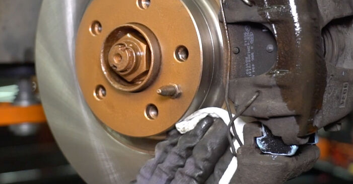 Vanskelighetsgrad: Bytte av Bremseklosser på Alfa Romeo 147 937 2.0 16V T.SPARK 2006 – last ned illustrert veiledning