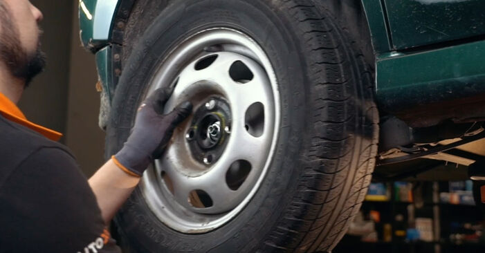 Tauschen Sie Bremsbacken beim VW Polo Schrägheck (6N1) 1.9 D 1997 selbst aus