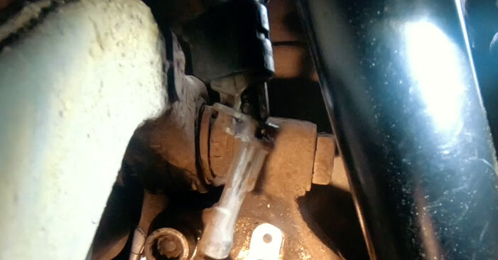 Wie kompliziert ist es, selbst zu reparieren: ABS Sensor am VW Passat B7 Limousine 2.0 TSI 2011 ersetzen – Laden Sie sich illustrierte Wegleitungen herunter