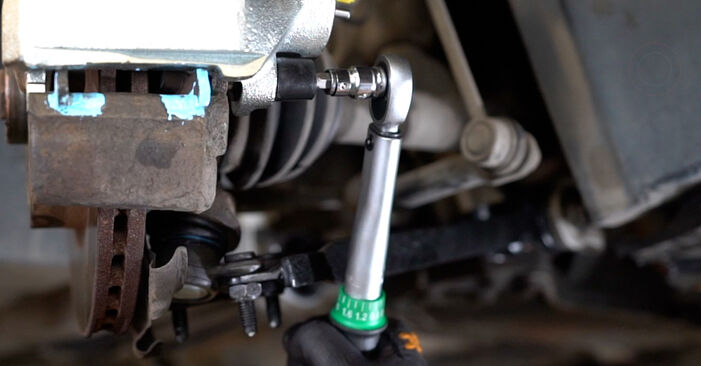 Cómo quitar Pinzas de Freno en un VW POLO 1.6 2013 - instrucciones online fáciles de seguir