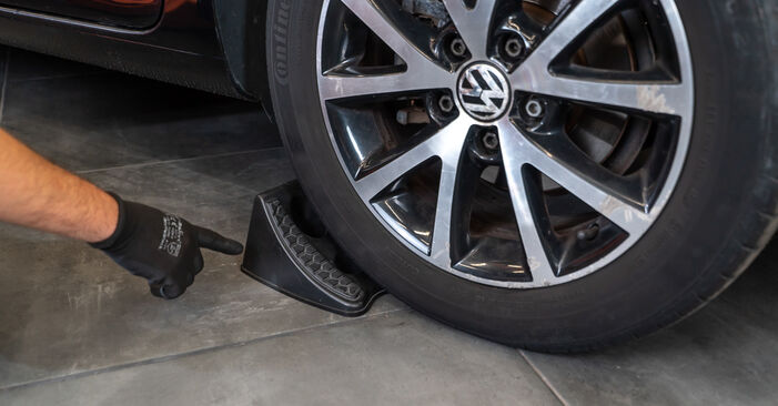 Tausch Tutorial Bremssattel am VW Passat Alltrack (365) 2012 wechselt - Tipps und Tricks