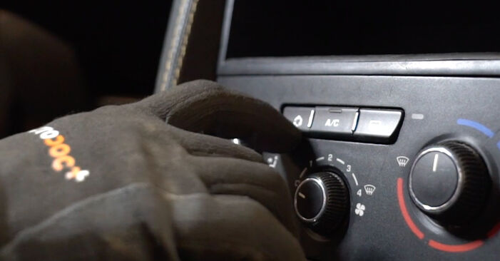 Wymień samodzielnie Filtr powietrza kabinowy w Peugeot 508 SW 2011 1.6 HDi