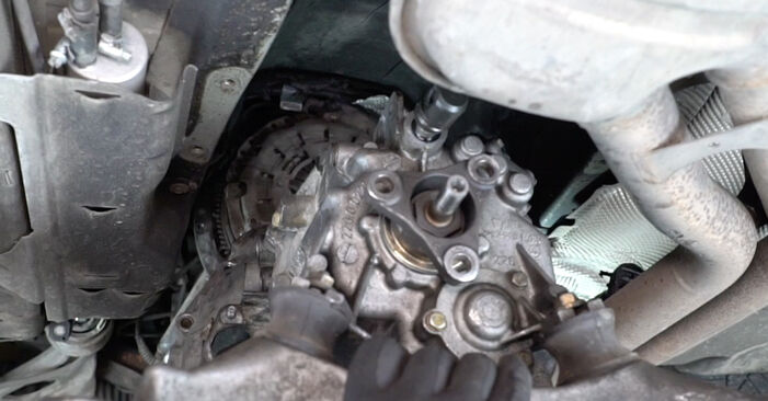Wie kompliziert ist es, selbst zu reparieren: Kupplungssatz am BMW Z4 e85 2.5 si 2009 ersetzen – Laden Sie sich illustrierte Wegleitungen herunter