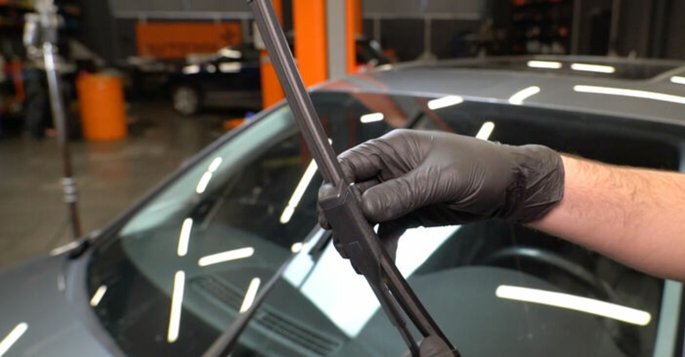 How to change front windshield wipers on AUDI Q5 (FYB) replacement guide