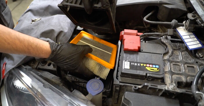 Luftfilter Ford B-Max JK 1.5 TDCi 2014 wechseln: Kostenlose Reparaturhandbücher