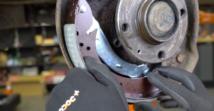 CITROËN BERLINGO 1.6 HDi 110 Brake Shoes replacement: online guides and video tutorials