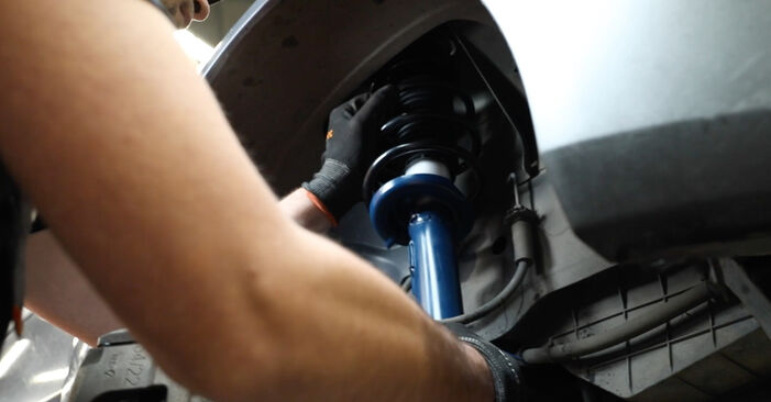 Tausch Tutorial Stoßdämpfer am FORD Fiesta Mk5 Kastenwagen 2007 wechselt - Tipps und Tricks