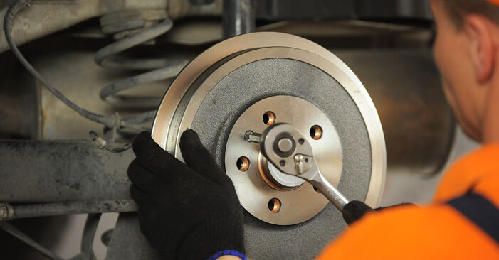 How to remove SKODA ROOMSTER 1.2 TSI 2010 Brake Shoes - online easy-to-follow instructions