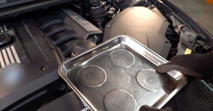 Wymiana BMW F15 xDrive40d 3.0 2014 Filtr oleju: darmowe instrukcje warsztatowe